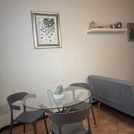 Cento14 Di Fronte Casa Di Cura Fogliani Vicino Centro Storico Parcheggio Privato Apartamento